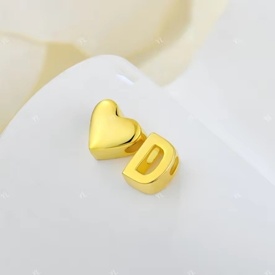 YASVITTI บุคคลบุคคล 925 เงินสเตอร์ลิง หัวใจต้นศีรษะ 18K ทอง Plated หรูหราจดหมาย หัวใจศีรษะสําหรับเด็กผู้หญิง