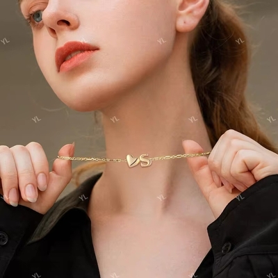 YASVITTI เครื่องประดับประจําตัว เหรียญจดหมายรักทอง S Pendant 925 เงินสตอร์ลิ่ง หัวใจประจําตัวสําหรับผู้หญิง