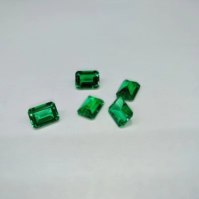 7*9mm Octagon Emerald Cut Green Synthetic Emerald Stone Forever สีเดียว โมซานิต