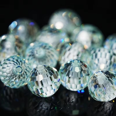 วัสดุเพชร สินค้าสังเคราะห์ห้องปฏิบัติการ สร้างเหรียญ Moissanite สีฟ้ากลมสําหรับการทําเครื่องประดับ
