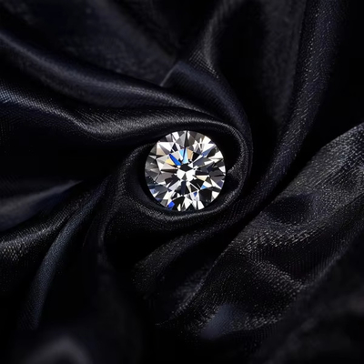 5 มิลลิเมตร-20 มิลลิเมตร VVS1 สีขาวตัดกลมคล่อง Moissanite หินร้อนรักษาสําหรับหู Stud