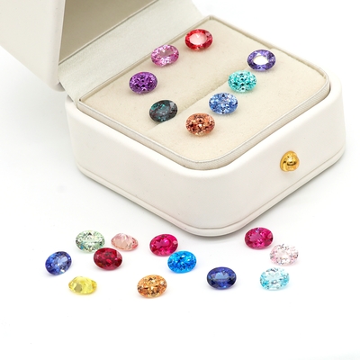 สี 6 * 8 มิลลิเมตร Oval Cut หินเพชร 22 หลายสี 1.5ct Sapphire Ruby Emerald หินเพชรลอย