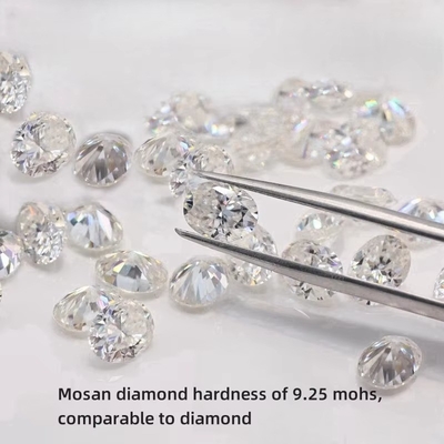 วงกลม Brilliant Cut Loose Moissanite Diamond 3*5mm-10*14mm ขนาดเล็ก สําหรับการทําเครื่องประดับ