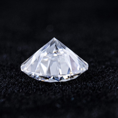 หินเพชรทรงโอวาล 2-10ct ขาวกลมตัดคล่อง Moissanite สําหรับแหวนหมั้น