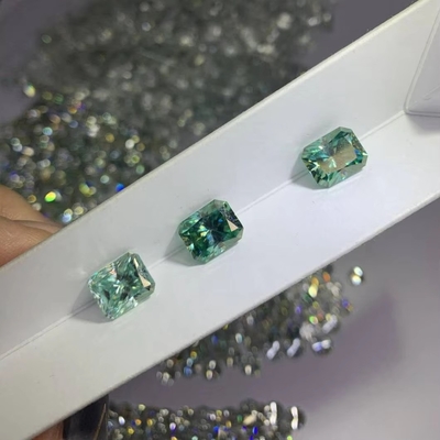 สีเหลืองสดใส Moissanite Gem Radiant Cut GRA VVS หุ่นยี่ห้อโลซานิตเพชรสําหรับแหวนทองคํา