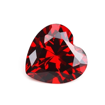สี CZ โมซานิต เพชรตัดหัวใจ 3x3mm 4x4mm ซินথেติก ซิรคอนีย์