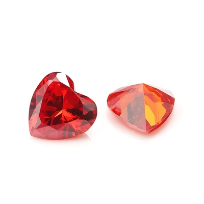 สี CZ โมซานิต เพชรตัดหัวใจ 3x3mm 4x4mm ซินথেติก ซิรคอนีย์