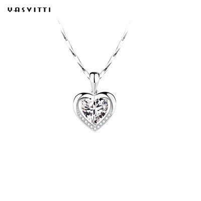 0.69ft 0.7oz สร้อยคอจี้หัวใจสีเงินคู่หมั้น Cubic Zirconia Necklace