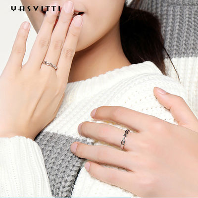 0.07oz 0.14cm แหวนเครื่องประดับเงินสเตอร์ลิง SGS Platinum Plated Sterling Silver
