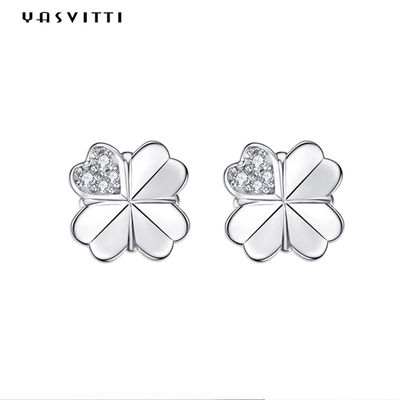 0.7 ซม. 0.07 ออนซ์ Four Leaf Clover Stud ต่างหู 925 เงินสเตอร์ลิงต่างหู ODM