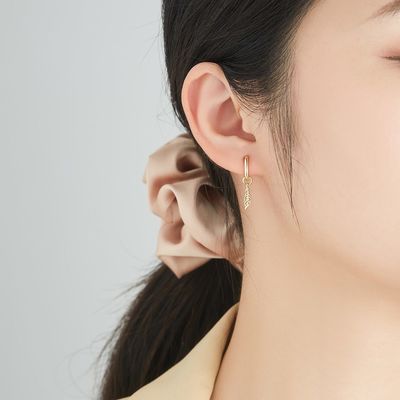 0.67in 2.2g ชุดเครื่องประดับเงินแท้ Platinum Plated CZ Silver Needle Earrings