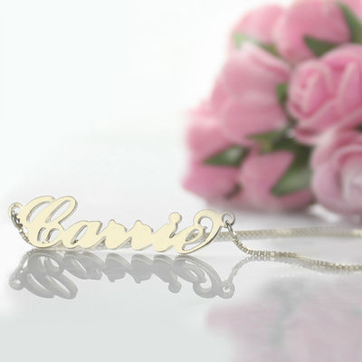 โซ่ 55 ซม. 0.07 ออนซ์สร้อยคอเงินแบบกำหนดเอง 18K gold Carrie Style Name Necklace